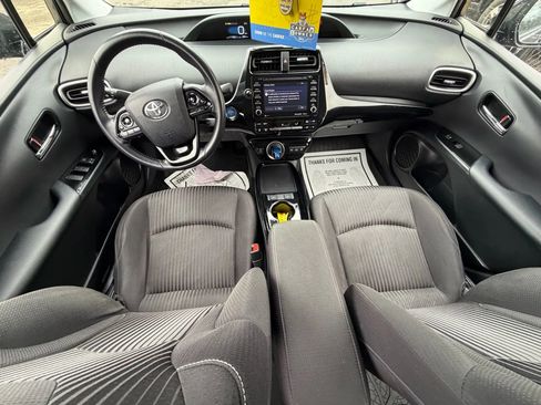Used 2020 Toyota Prius Prime XLE image 21