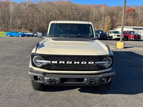 New 2025 Ford Bronco Badlands AWD/4WD image 2