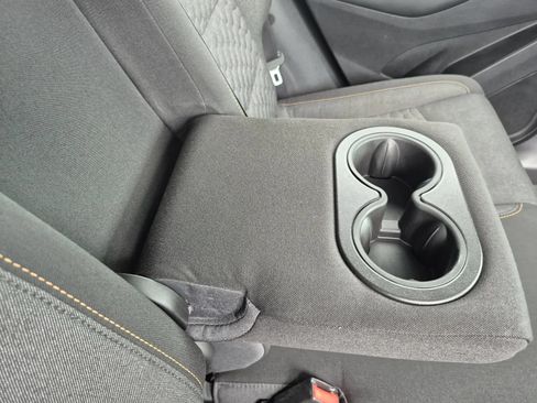 Used 2020 Chevrolet Equinox LT FWD image 21