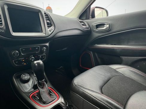 Used 2018 Jeep Compass Trailhawk AWD/4WD image 47