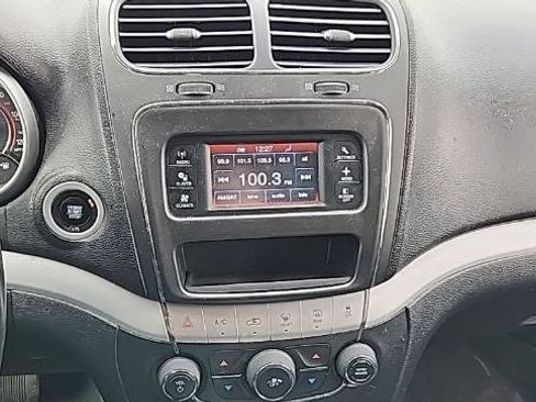 Used 2020 Dodge Journey SE w/ SE Popular Equipment Group FWD image 7