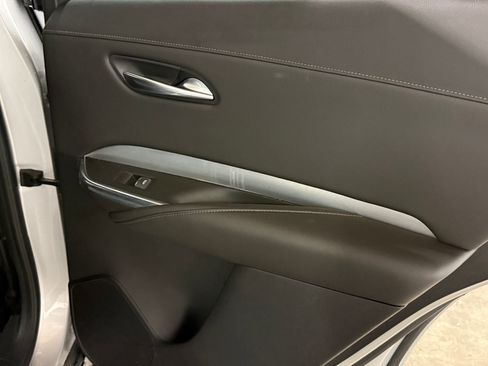 Used 2021 Cadillac XT4 Premium Luxury image 39