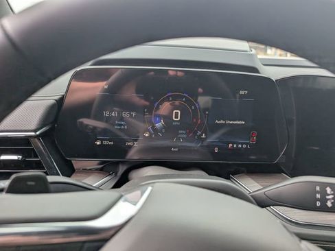 New 2026 Chevrolet Suburban Premier image 19