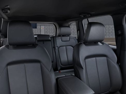 New 2025 Jeep Grand Cherokee Limited w/ Black Appearance Package AWD/4WD image 26