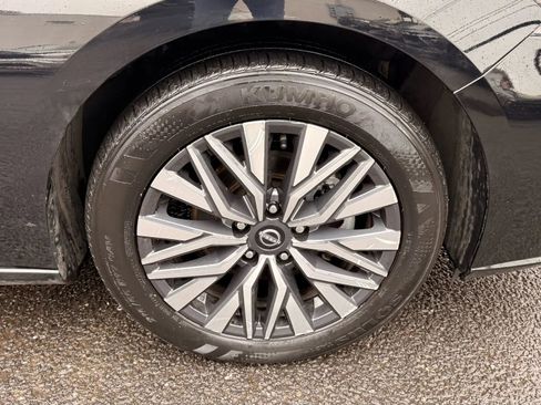 Used 2025 Nissan Altima 2.5 SV image 22