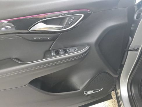 Used 2024 Buick Envision Preferred AWD/4WD image 13