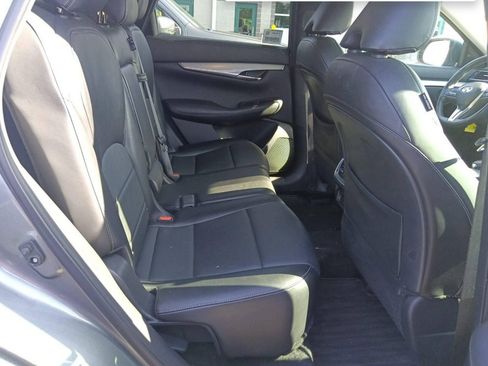 Used 2020 INFINITI QX50 Luxe w/ Navigation Package AWD/4WD image 4