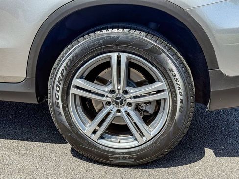 Certified 2021 Mercedes-Benz GLC 300 4MATIC image 11