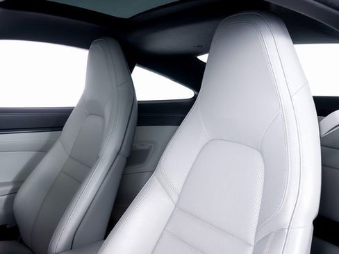 Used 2024 Porsche 911 Carrera 4S image 15