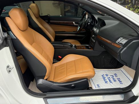 Used 2016 Mercedes-Benz E 550 Coupe w/ Premium 2 Package image 36