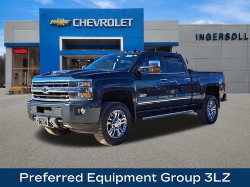 Used 2019 Chevrolet Silverado 2500 High Country w/ Duramax Plus Package image 4