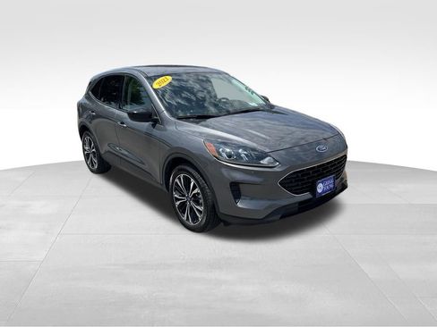 Used 2021 Ford Escape SE w/ SE Sport Appearance Package AWD/4WD image 9