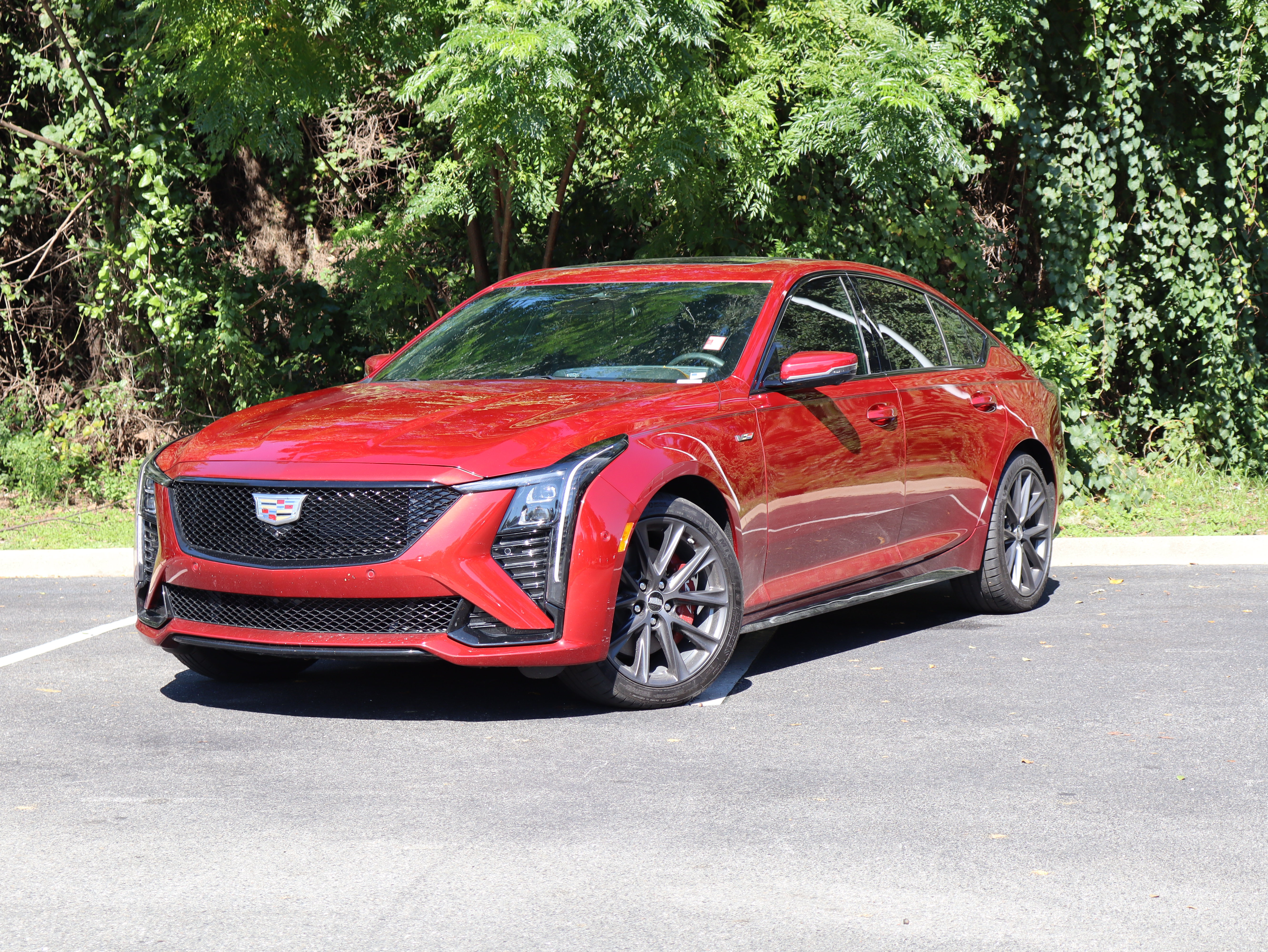 Used 2026 Cadillac CT5 V AWD/4WD image 2