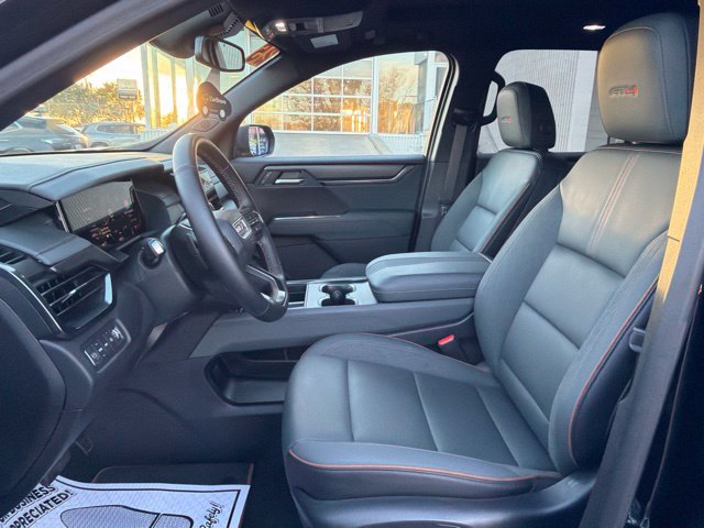 Used 2025 GMC Acadia AT4 w/ Luxury Package AWD/4WD image 13