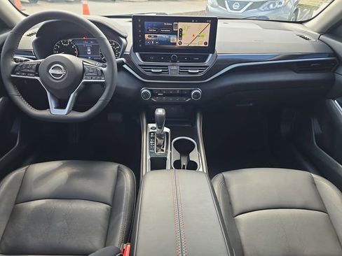 Certified 2024 Nissan Altima 2.5 SR w/ SR Premium Package image 12