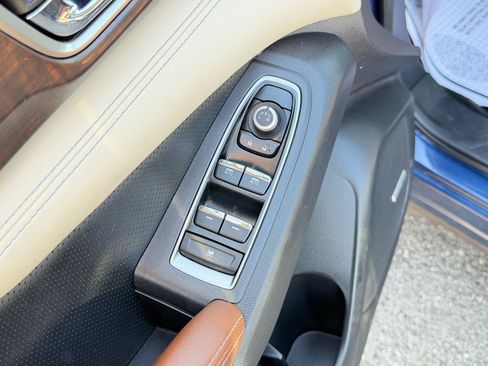 Used 2019 Subaru Ascent Touring w/ Popular Package #3 AWD/4WD image 18