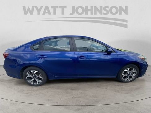 Used 2021 Kia Forte LXS FWD image 11