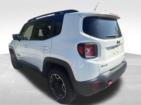 Used 2016 Jeep Renegade Trailhawk AWD/4WD image 14