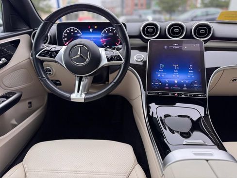 Used 2023 Mercedes-Benz C 300 4MATIC Sedan image 23