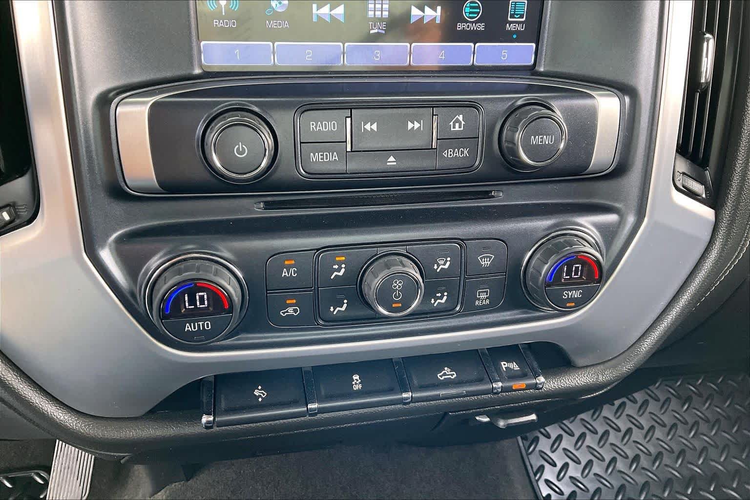 Used 2018 GMC Sierra 1500 SLE w/ SLE Value Package AWD/4WD image 31