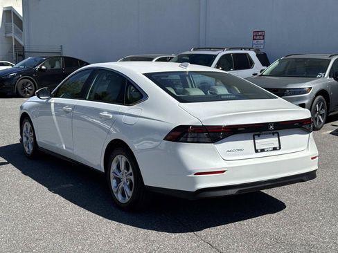 Used 2025 Honda Accord LX image 22