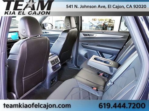 Used 2024 Volkswagen Atlas Cross Sport SE FWD image 17