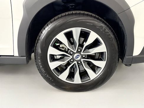 Used 2025 Subaru Outback Limited w/ Tech Package 3 AWD/4WD image 32