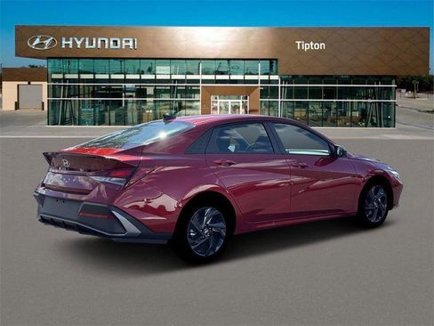 New 2026 Hyundai Elantra Sport image 8