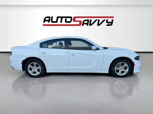 Used 2022 Dodge Charger SXT RWD image 8