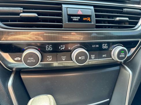 Used 2018 Honda Accord Sport image 16