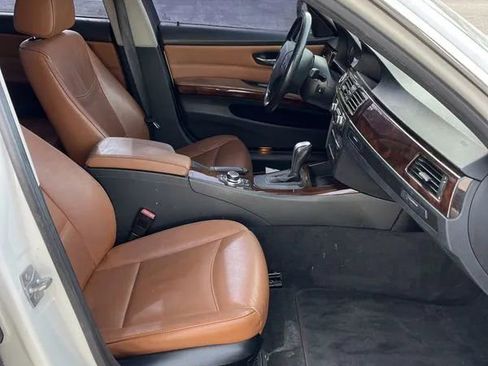 Used 2011 BMW 335i xDrive 335i xDrive Sedan 4D image 9