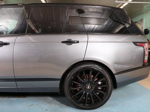 Used 2017 Land Rover Range Rover HSE image 33