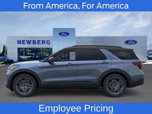 New 2025 Ford Explorer ST-Line w/ Premium Package AWD/4WD image 5