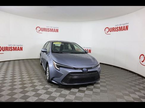 Used 2024 Toyota Corolla LE image 17