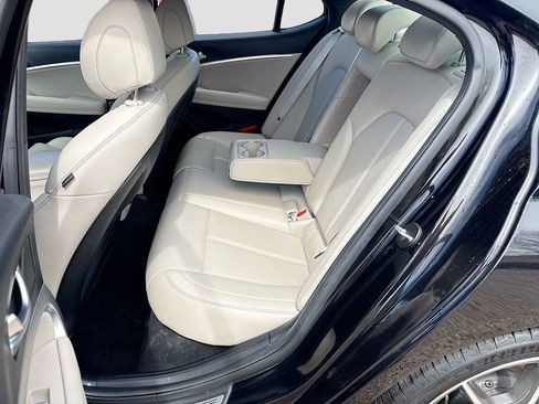 Used 2023 Genesis G70 2.0T image 24