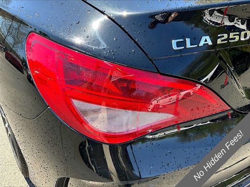 Used 2019 Mercedes-Benz CLA 250 4MATIC image 27
