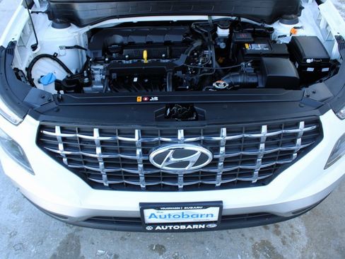 Used 2020 Hyundai Venue SEL image 27