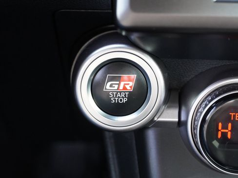 Certified 2025 Toyota GR86 Base w/ ALL Weather Mat Package (TMS) image 26