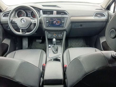Used 2021 Volkswagen Tiguan SE FWD image 20
