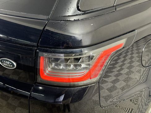 Used 2020 Land Rover Range Rover Sport SE image 34