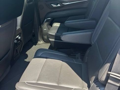 Used 2021 GMC Yukon Denali w/ Denali Ultimate Package AWD/4WD image 29