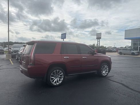 Used 2020 Cadillac Escalade Platinum w/ Escalade Sport Edition AWD/4WD image 13