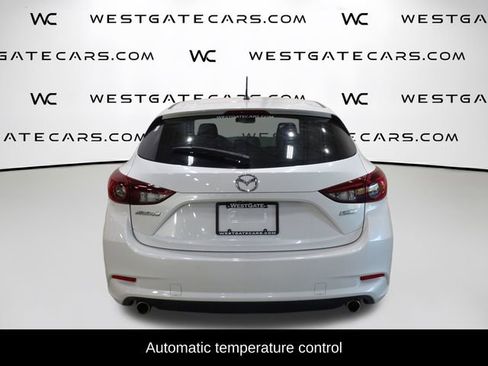 Used 2018 MAZDA MAZDA3 Touring image 4
