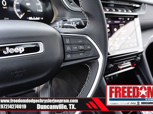 New 2025 Jeep Grand Cherokee L Laredo RWD image 27