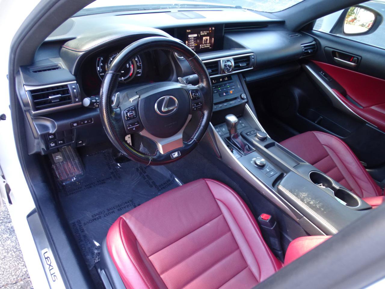 Used 2020 Lexus IS 350 F Sport w/ F Sport Package RWD image 18
