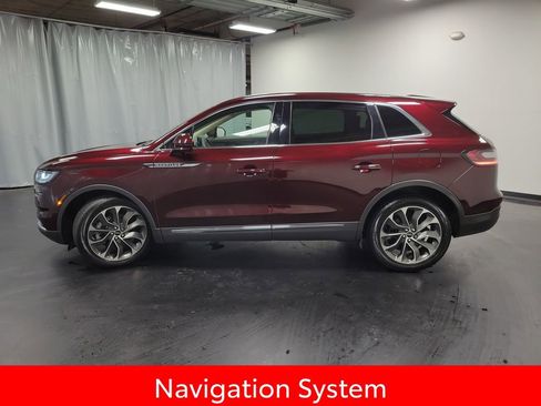 Used 2023 Lincoln Nautilus Reserve w/ Luxury Package AWD/4WD image 5
