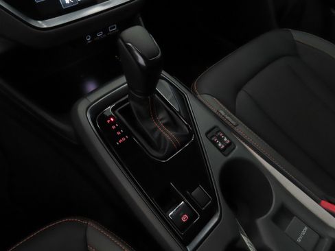 New 2025 Subaru Crosstrek 2.5i Limited w/ Crosstrek Mirror Package image 18