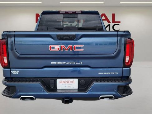 Used 2024 GMC Sierra 1500 Denali w/ Technology Package AWD/4WD image 9