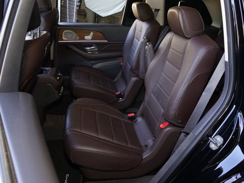 Used 2020 Mercedes-Benz GLS 580 4MATIC image 22