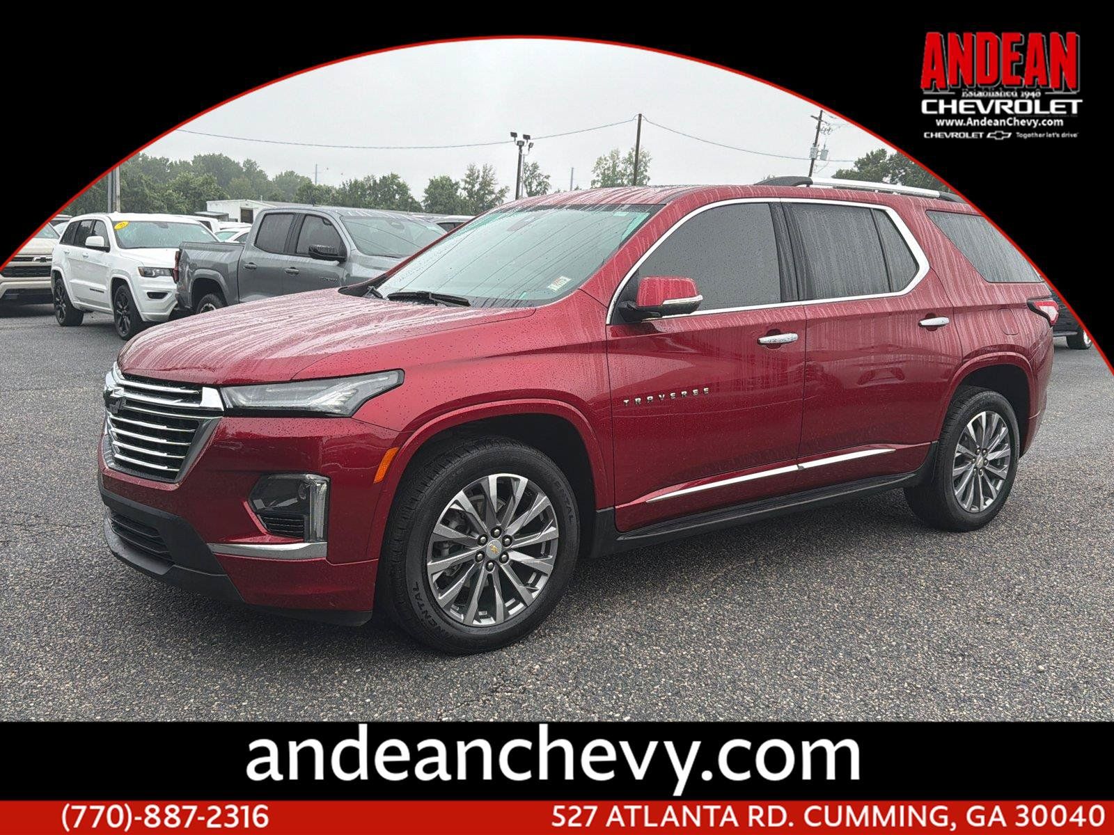 Used 2023 Chevrolet Traverse Premier FWD image 1